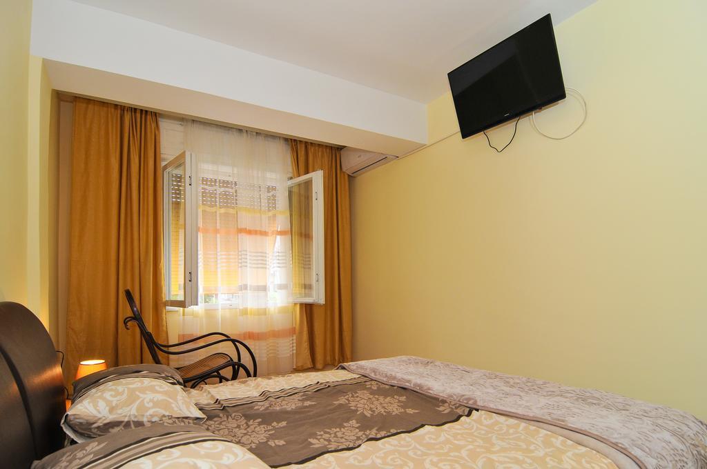 Apartment S&T Tivat Exterior photo
