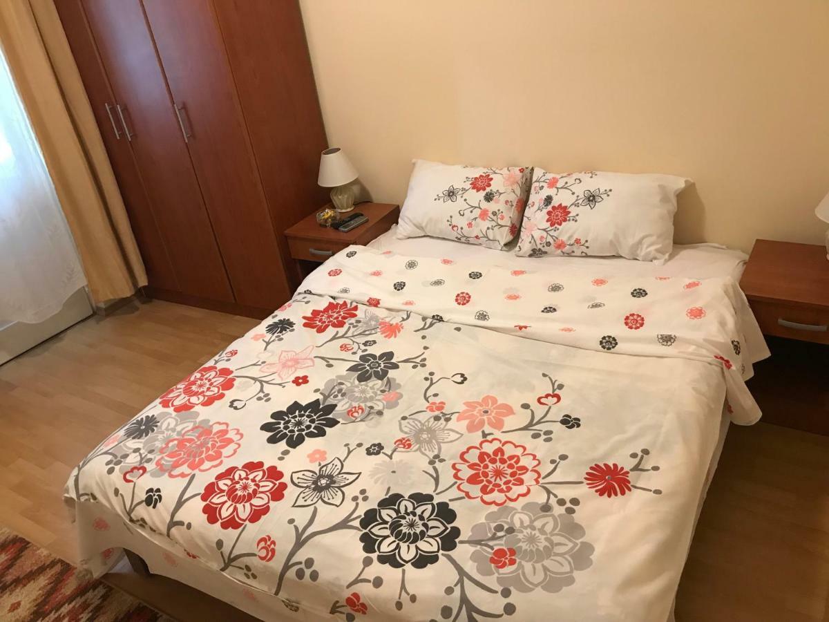 Apartment S&T Tivat Exterior photo